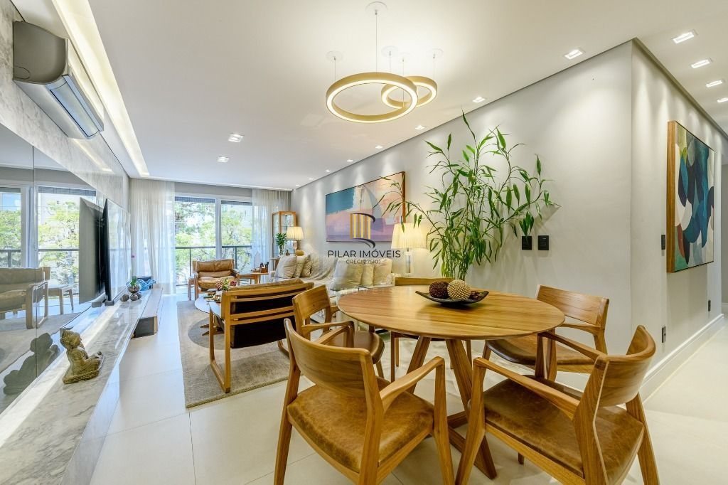 **Apartamento de 3 Quartos com 2 Suítes e 2 Vagas de Garagem na Tristeza, Porto Alegre, RS**