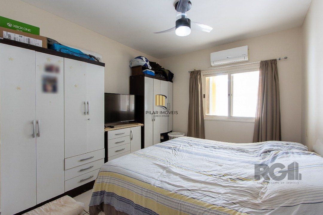 Casa 2 dormitórios no bairro Hípica