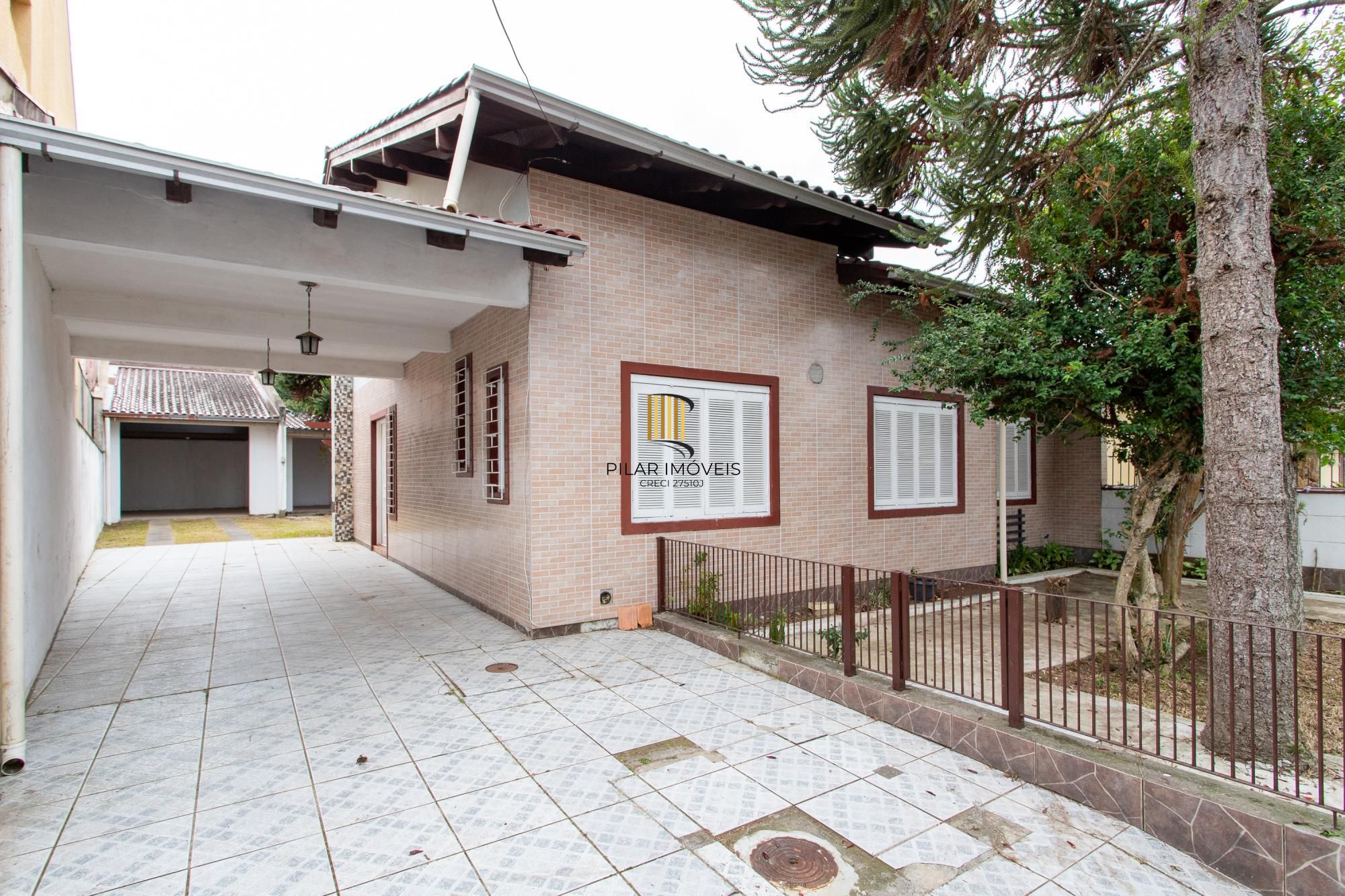 Casa 3 dormitórios no bairro Aberta dos Morros