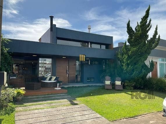 Casa de Condomínio 3 dormitórios no bairro Centro