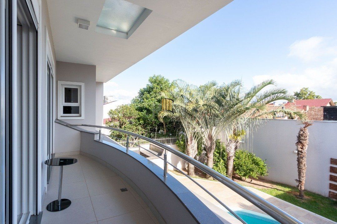 Casa para Venda - 463m², 4 dormitórios, sendo 4 suites, 4 vagas - Ipanema
