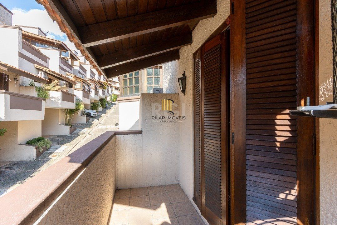 Casa de Condomínio 3 dormitórios no bairro Tristeza