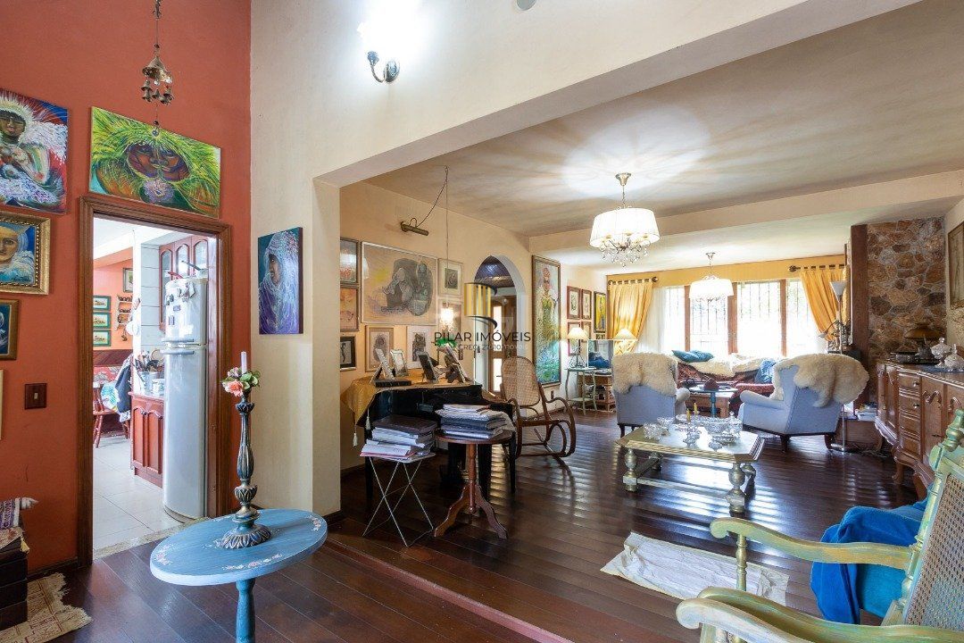 Casa Condominio para Venda - 386m², 3 dormitórios, sendo 2 suites, 2 vagas - Espirito Santo