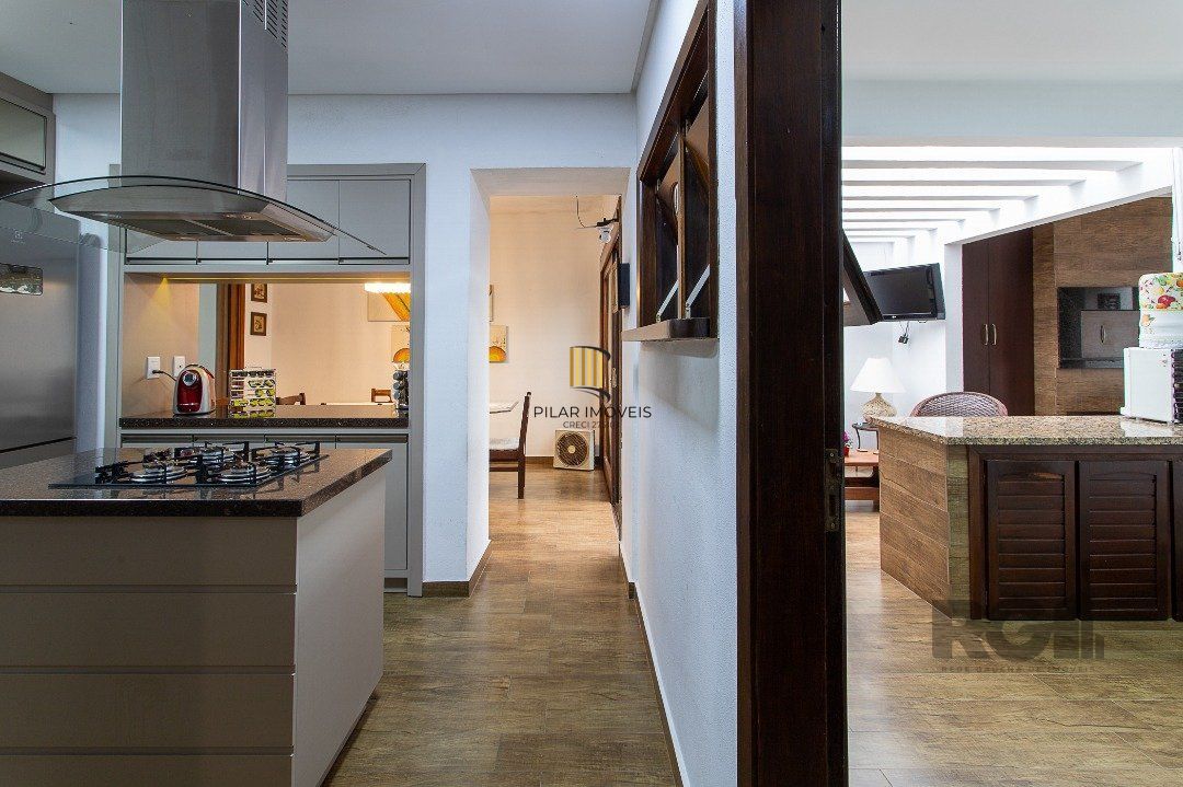 Casa 4 dormitórios no bairro Jardim Isabel