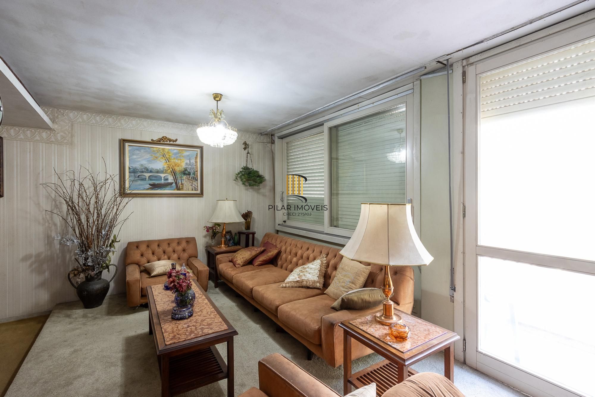 Apartamento frente à fundos, 3 dormitórios, 1 vaga escriturada - Centro Histórico