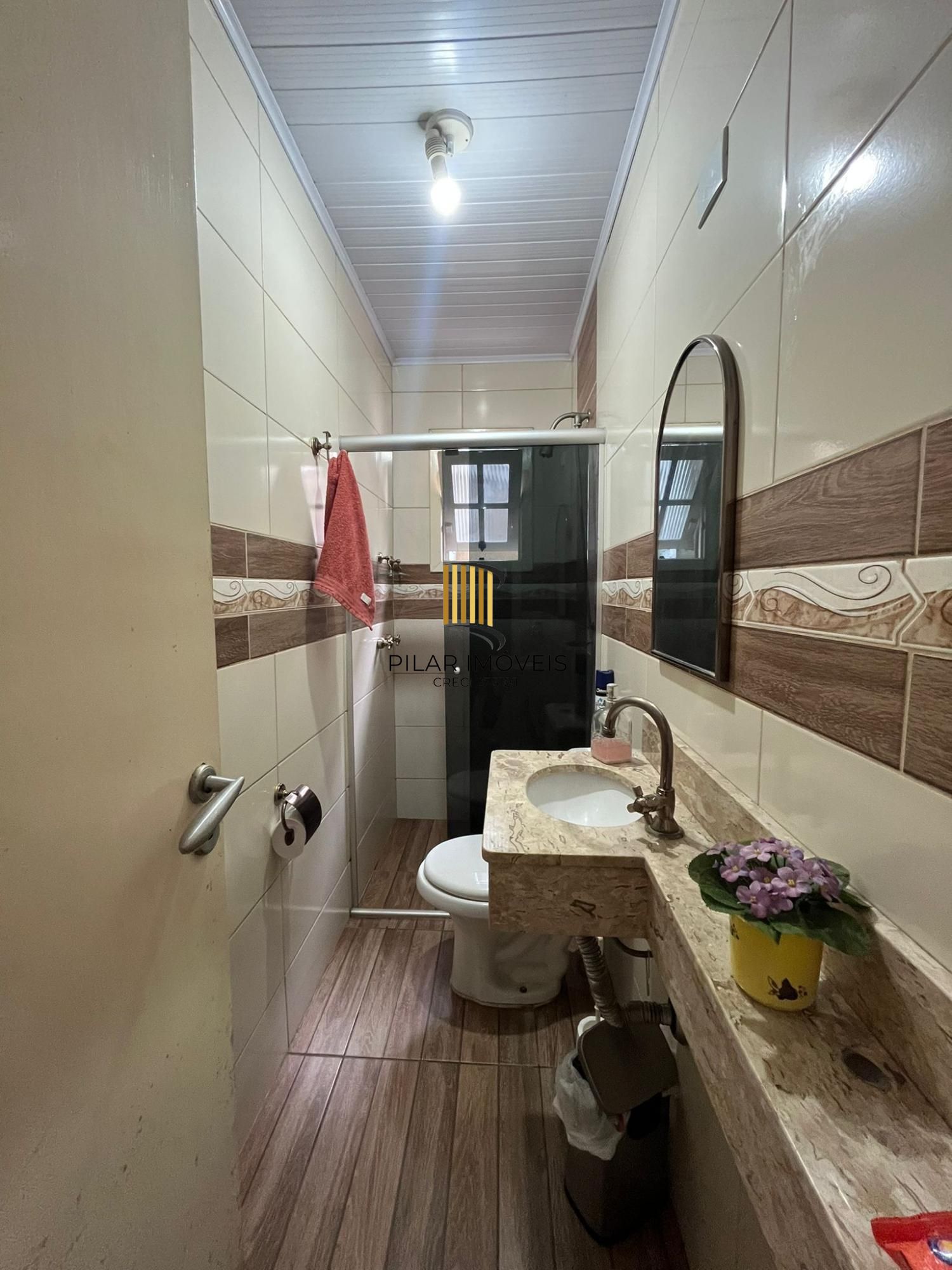 Duas casas no mesmo terreno – conforto, espaço e excelente localização!