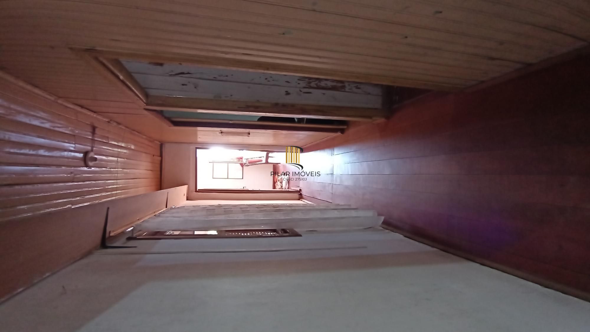 Terreno com 750m² na Av. Otto Niemeyer, bairro Camaquã