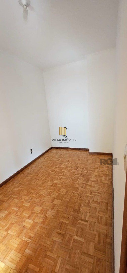 Casa 4 dormitórios no bairro Jardim Sabará