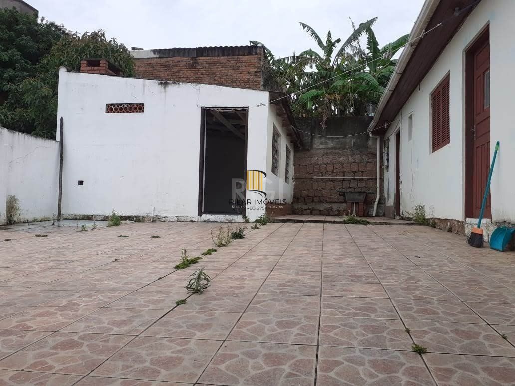 Casa para Venda - 130m², 4 dormitórios, Santa Tereza