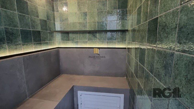 Casa toda térrea  400m2 , 3 suítes
