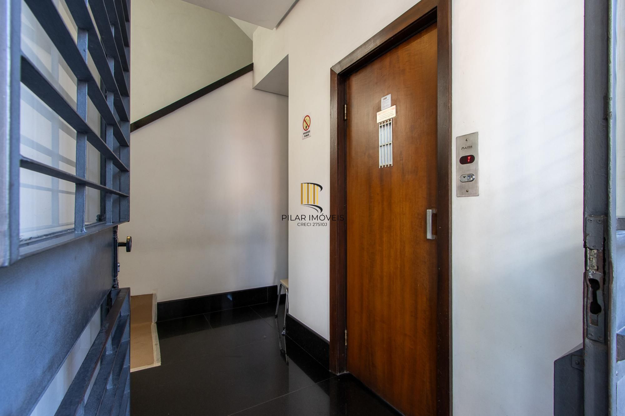 Apartamento à venda no bairro Moinhos de Vento, em Porto Alegre – RS. Com área privativa de 100.73m².