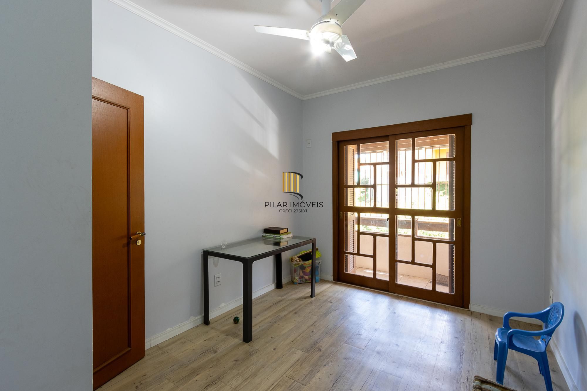 Casa 3 dormitórios no bairro Espírito Santo