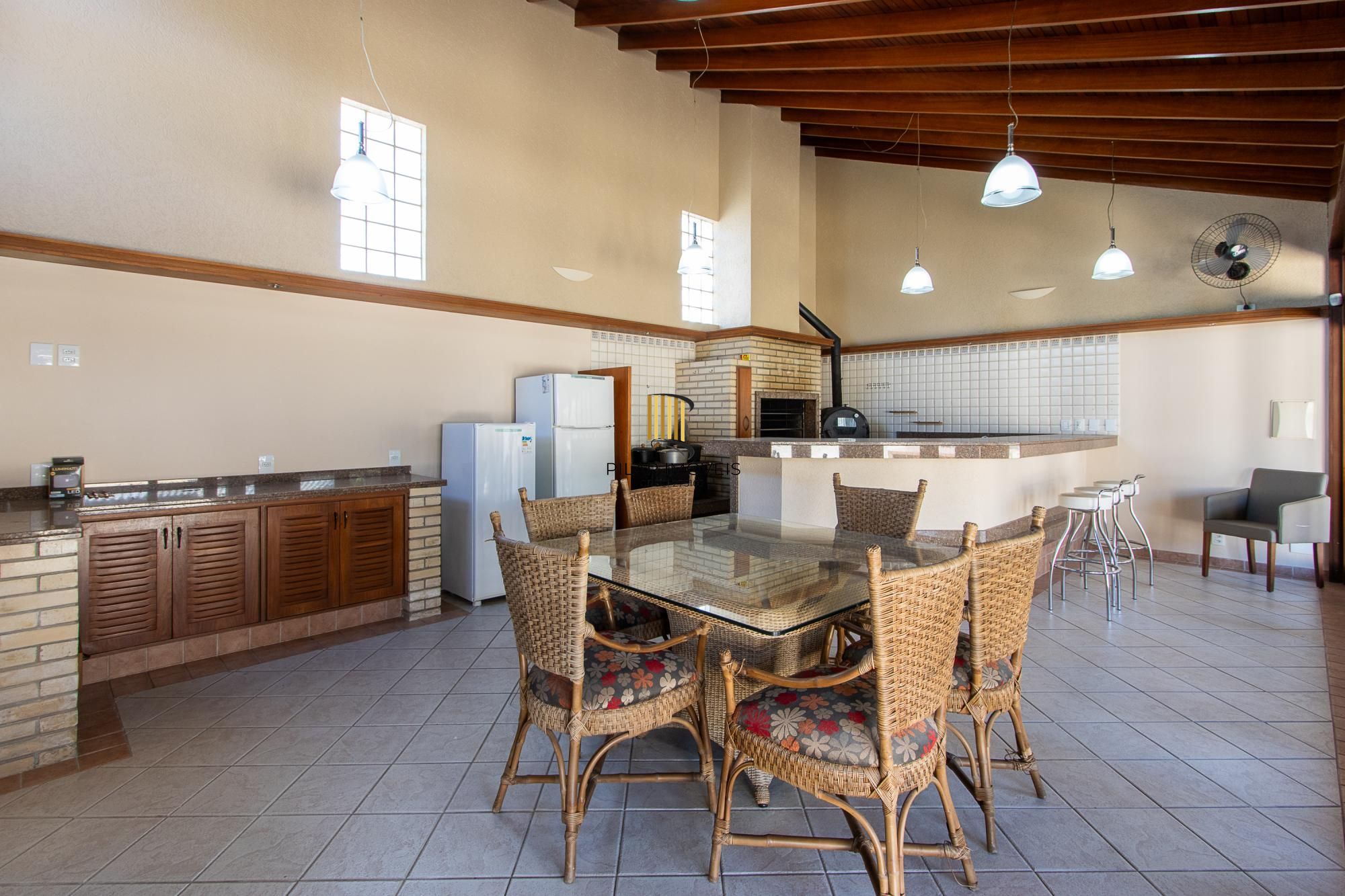 Prédio Misto Comercial/Residencial, à venda, com 802,57m² privativos, 6 vagas - Bairro Tristeza
