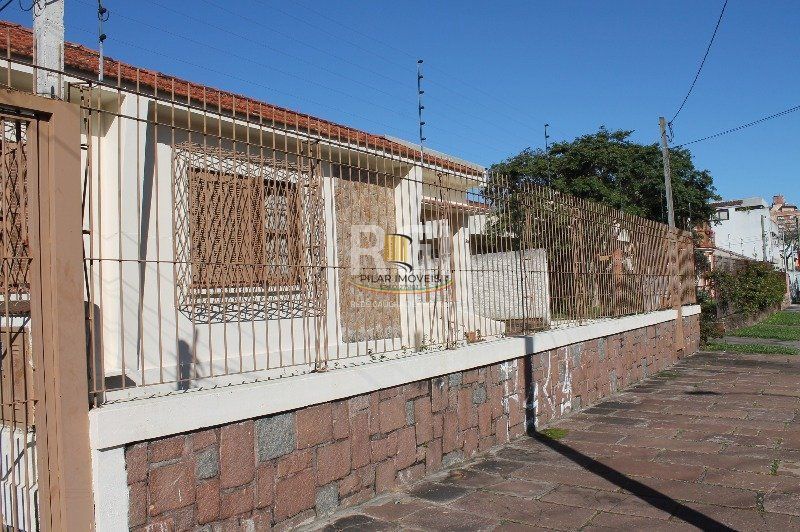 Casa para Venda - 220m², 4 dormitórios, 9 vagas - Cristal - Pilar Imóveis
