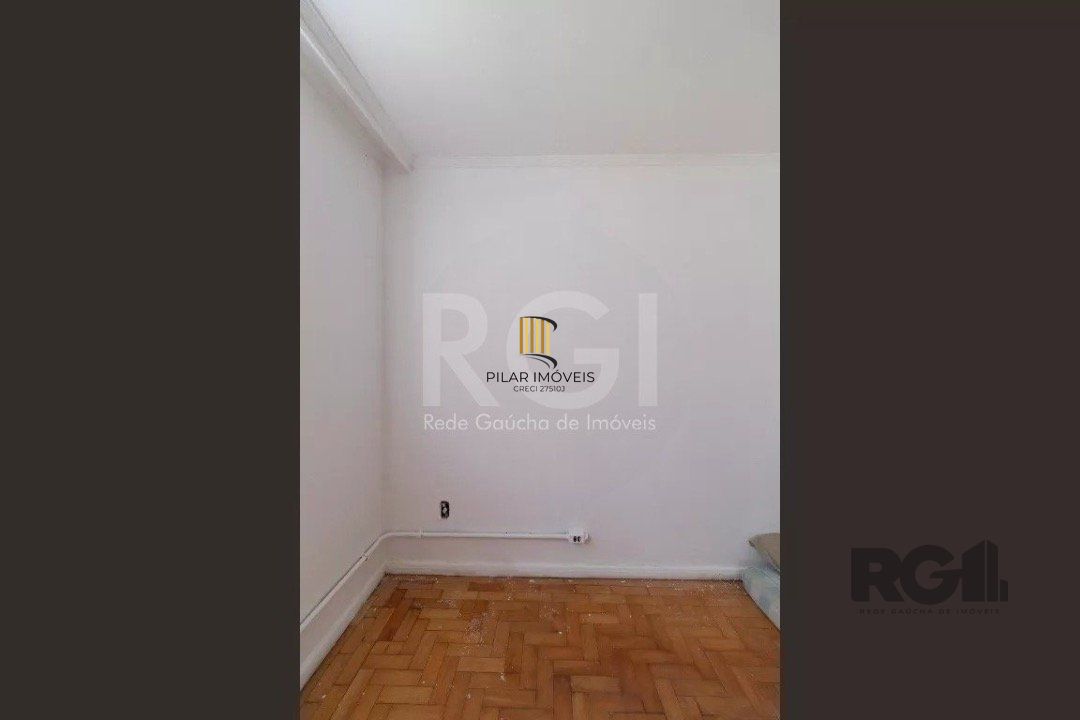 Casa para Venda - 200m², 5 dormitórios, 2 vagas - Azenha