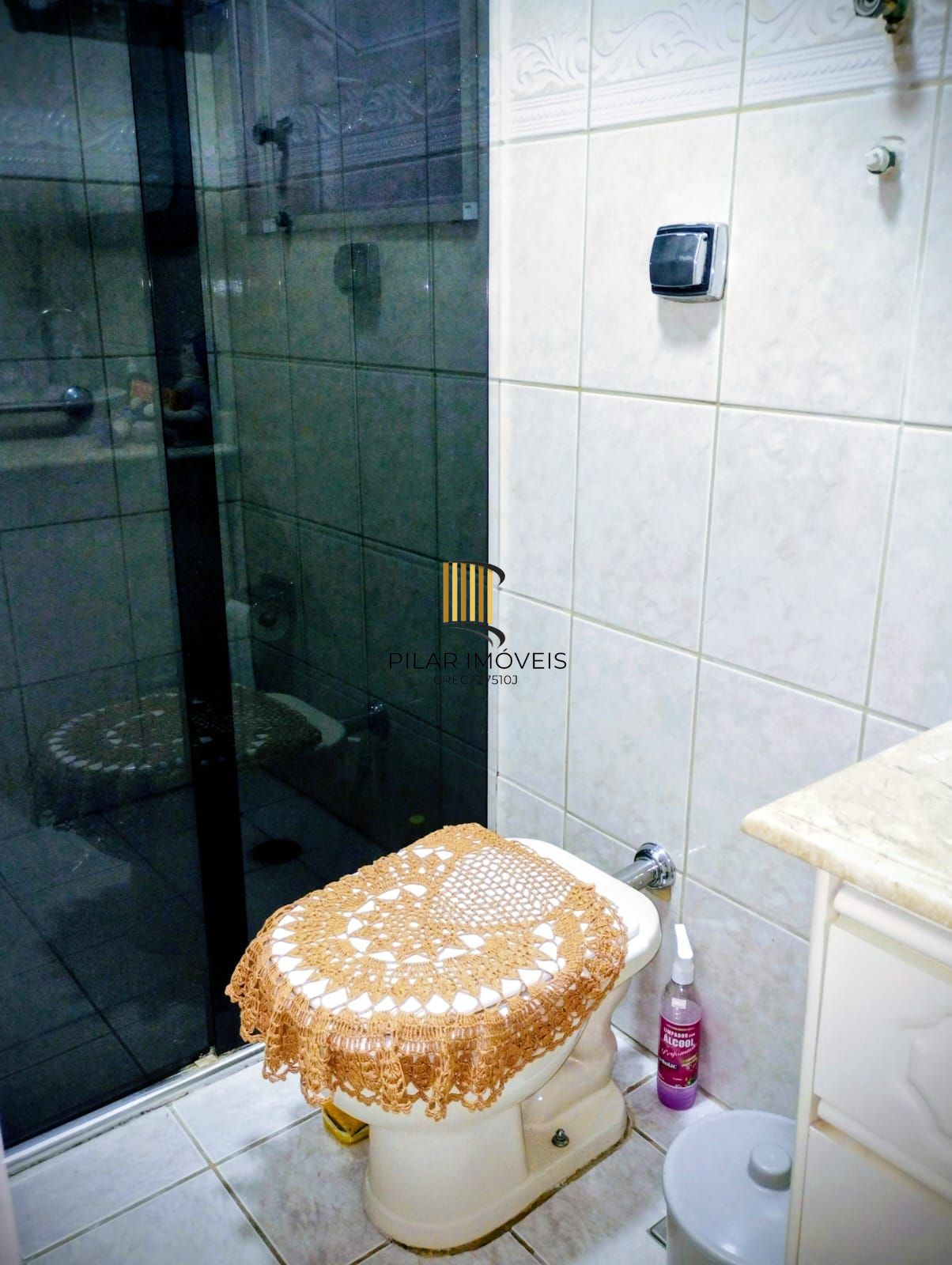 Apartamento de 1 dormitório, de frente, andar alto, elevador, vista para o Lago Guaíba.