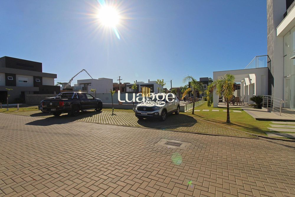 Casa em condomínio fechado Pateo Verde, 3 suítes sendo 1 master com sacada e 2 vagas de garagem