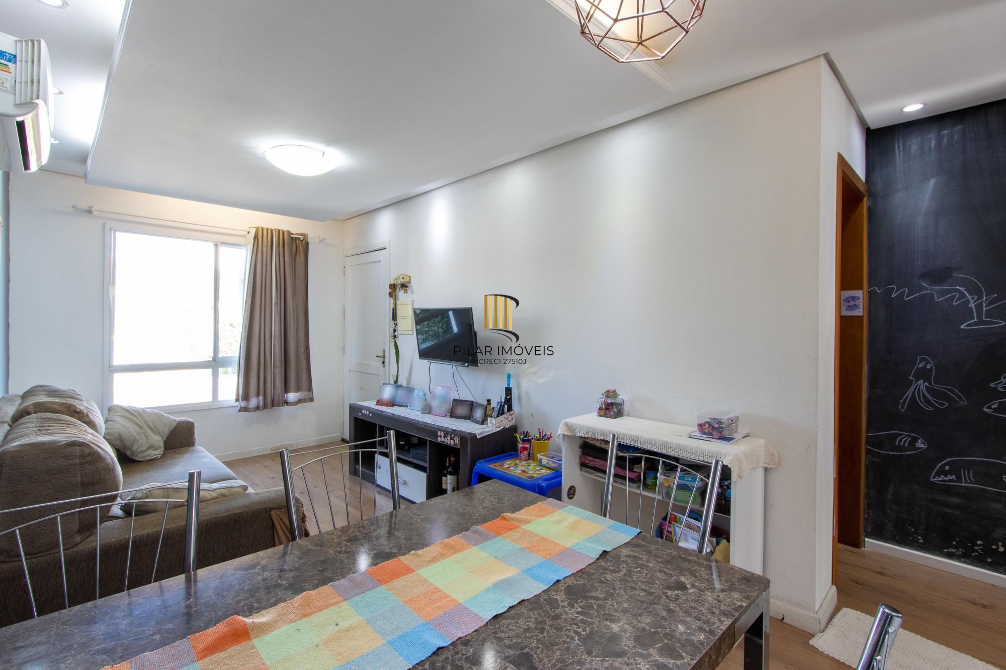Casa 2 dormitórios  em condominio fechado