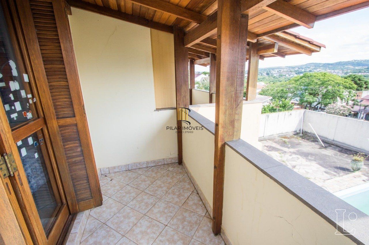 Casa para Venda com 3 dormitórios, sendo 1 suites, e 3 vagas no bairro Imperial Parque