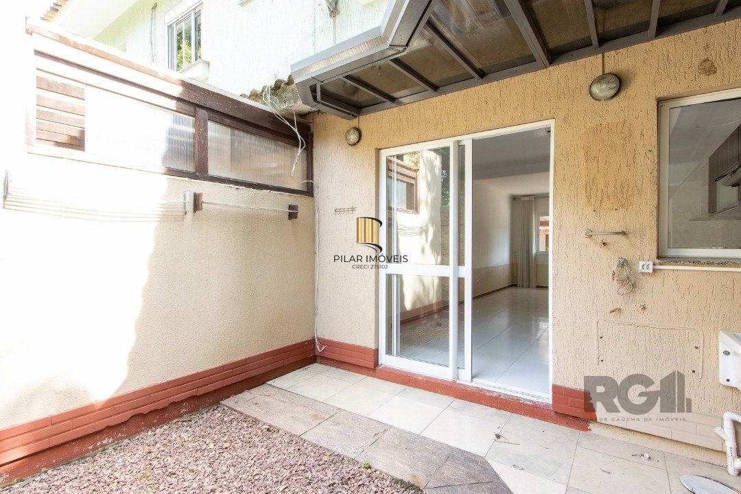 Casa de Condomínio 2 dormitórios no bairro Aberta dos Morros