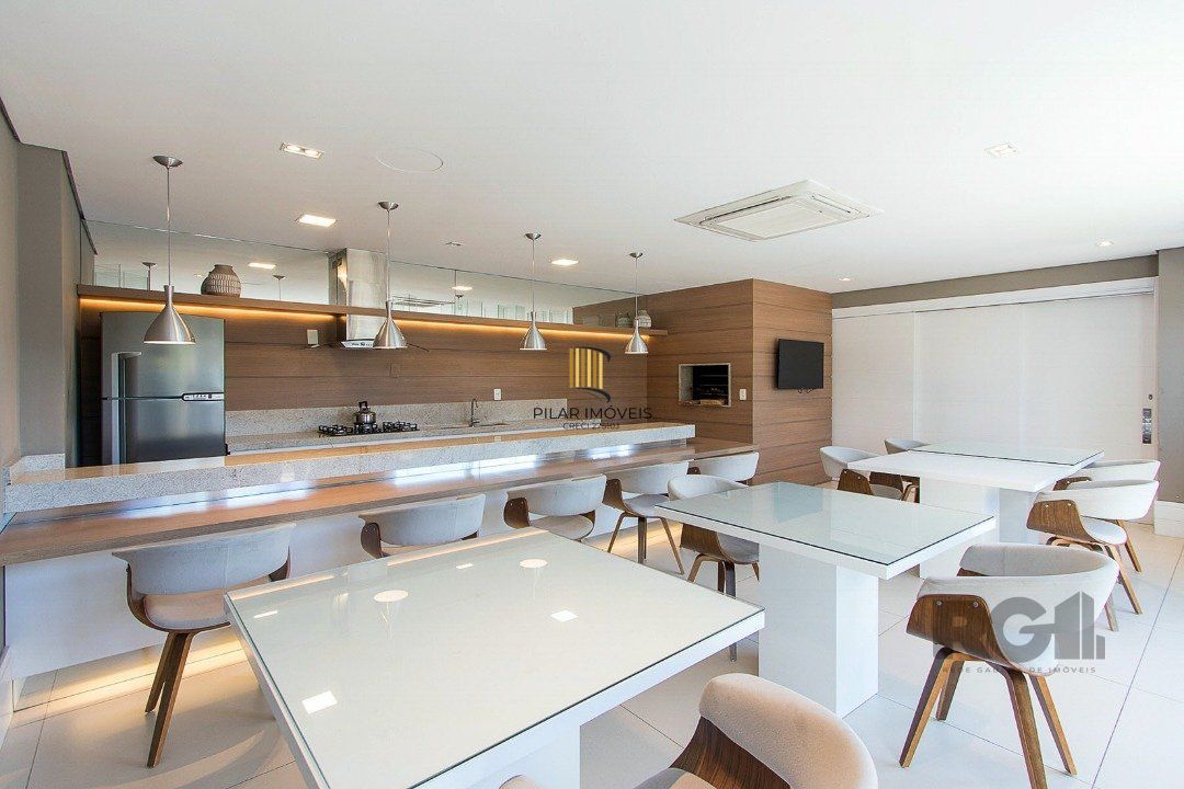 Apartamento 2 dormitórios no bairro Glória