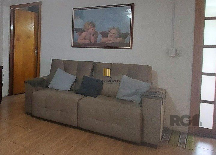 Casa 2 dormitórios no bairro Camaquã