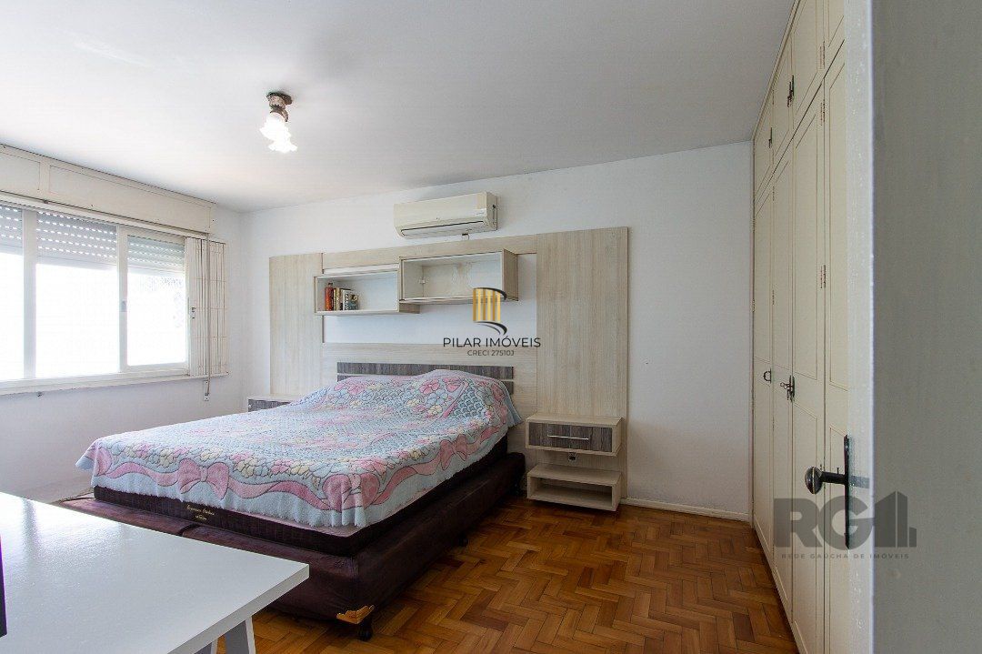 Casa 3 dormitórios no bairro Ipanema