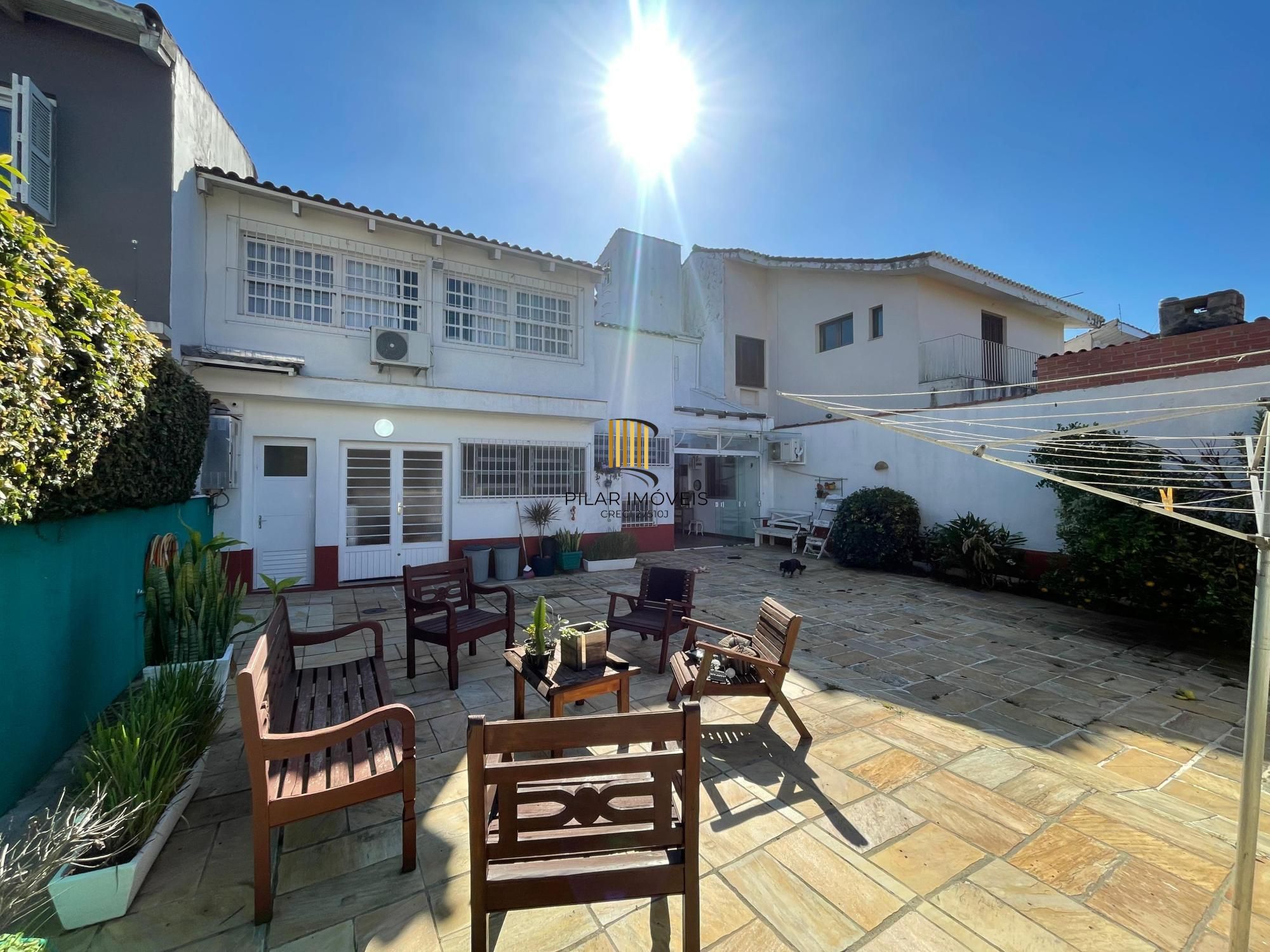 Casa para Venda - 325,72m², 4 dormitórios, sendo 1suites, 4 vagas - Jardim Isabel