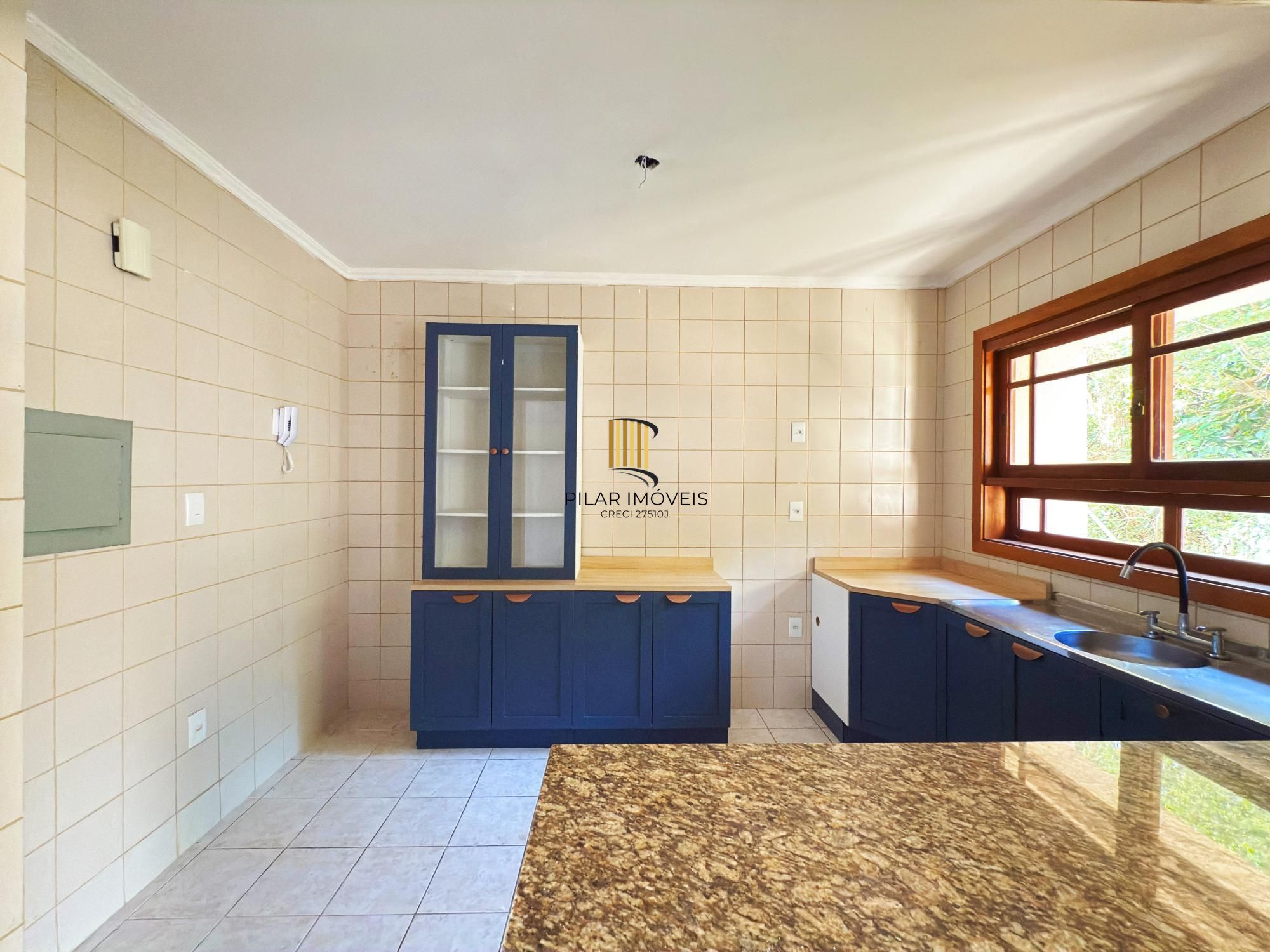 Casa em condomínio 3 dormitórios (2 suites), 3 vagas - Bairro Jardim Isabel