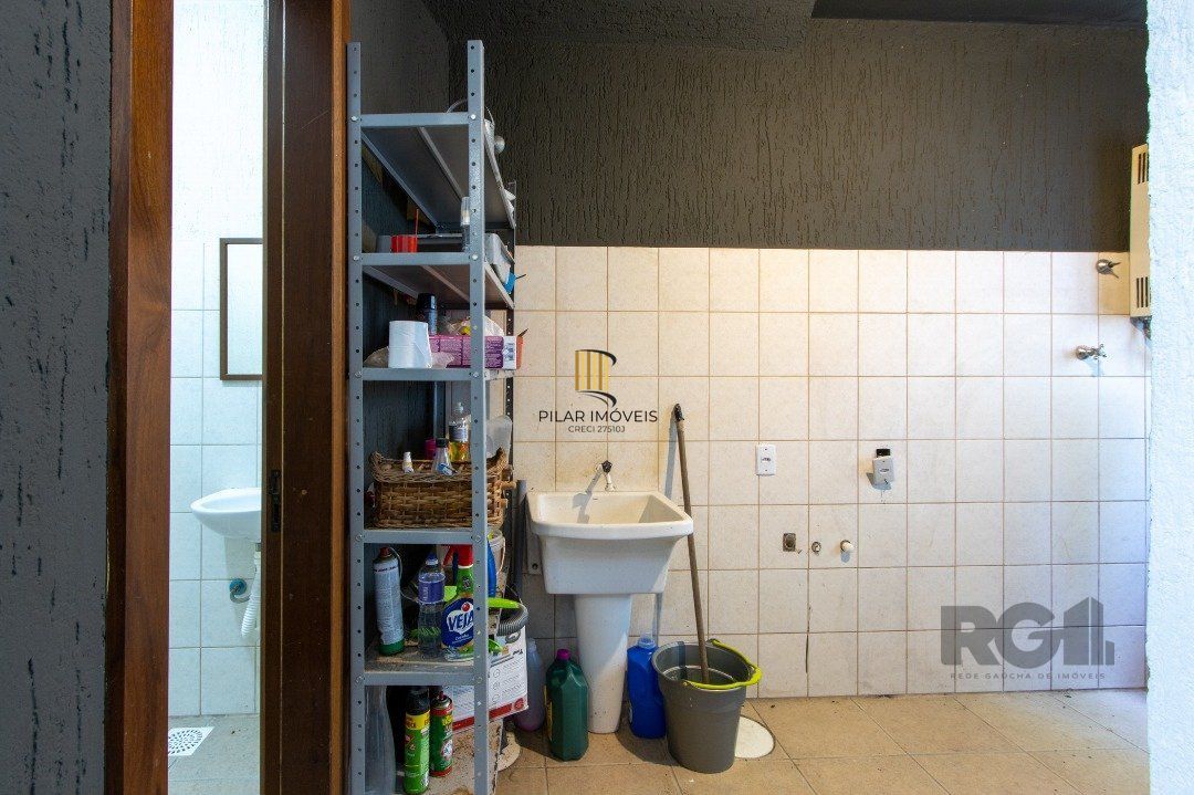 Casa 4 Dormitório(s) Bairro Tristeza