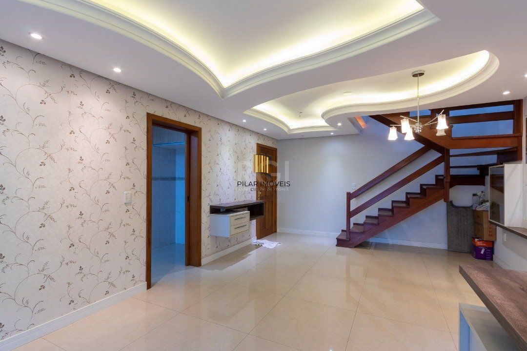 Cobertura para Venda - 247.08m², 3 dormitórios, sendo 1 suites, 2 vagas - Vila Ipiranga