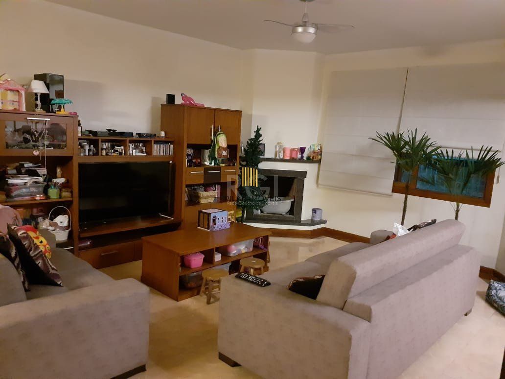 Casa Condominio para Venda - 251m², 4 dormitórios, sendo 2 suites, 2 vagas - Nonoai