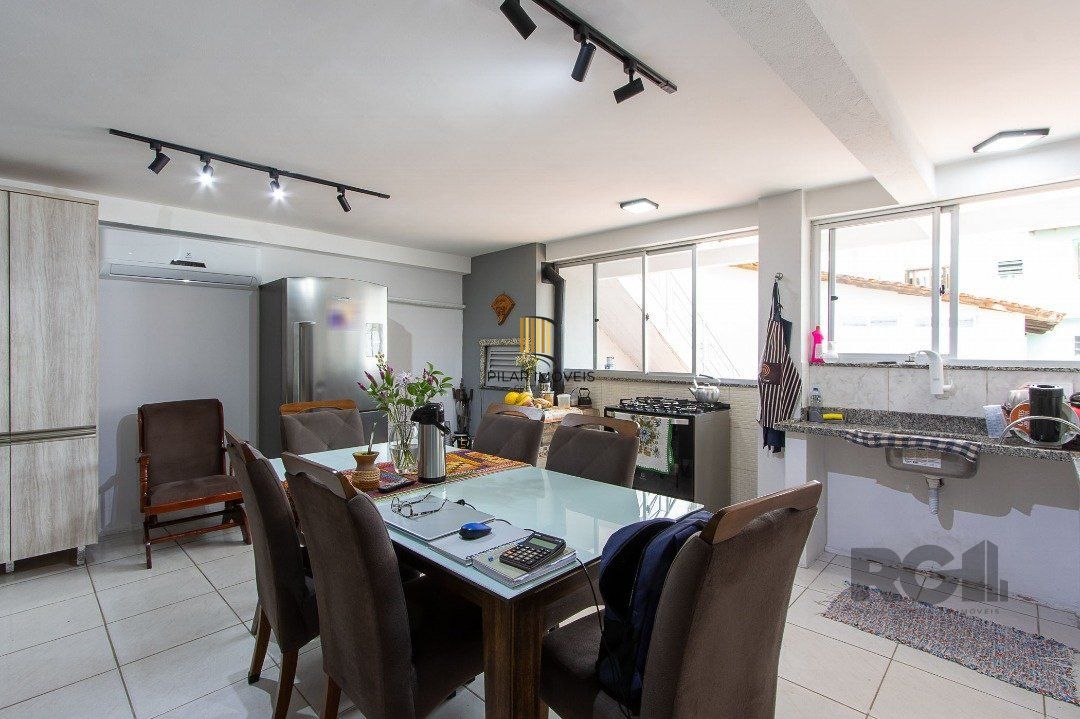 Casa 3 dormitórios no bairro Tristeza