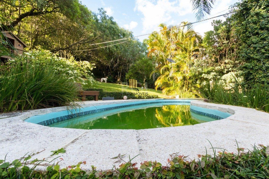Casa Condominio para Venda - 280m², 3 dormitórios, sendo 1 suites, 4 vagas - Campo Novo