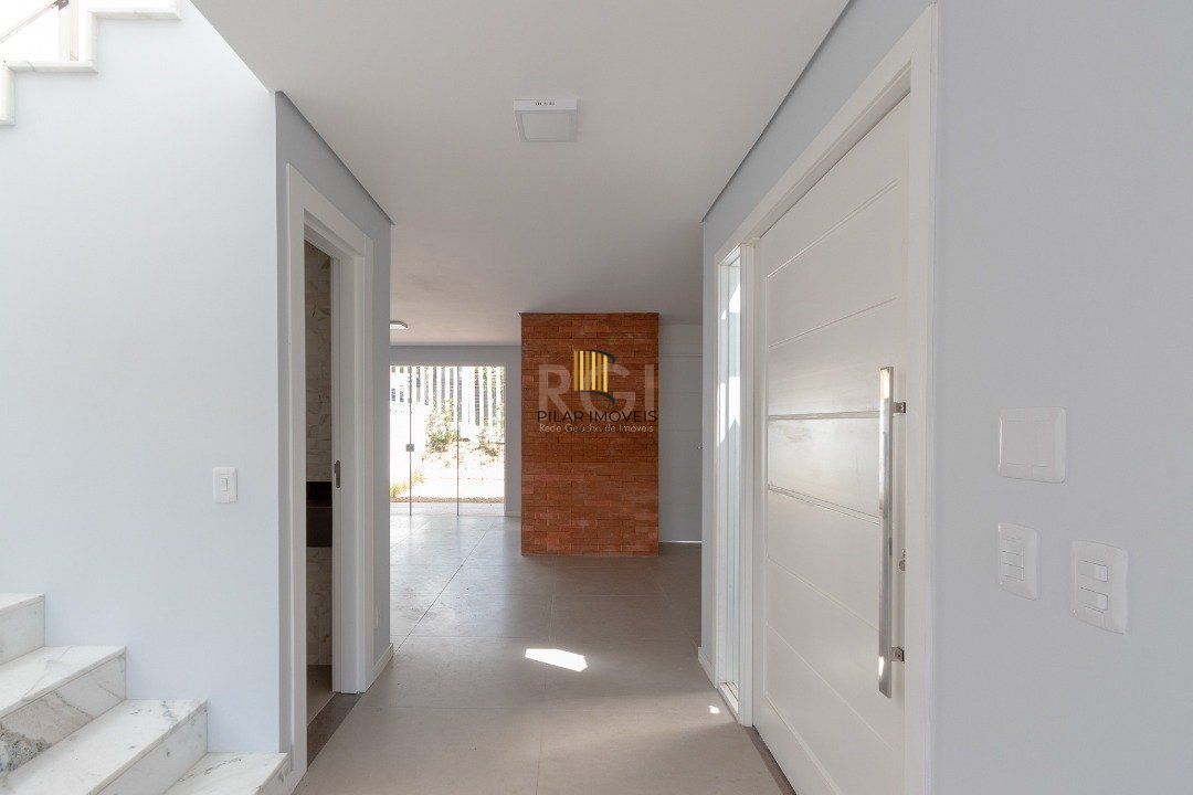 Casa Condominio para Venda - 219m², 3 dormitórios, sendo 1 suites, 2 vagas - Vila Nova