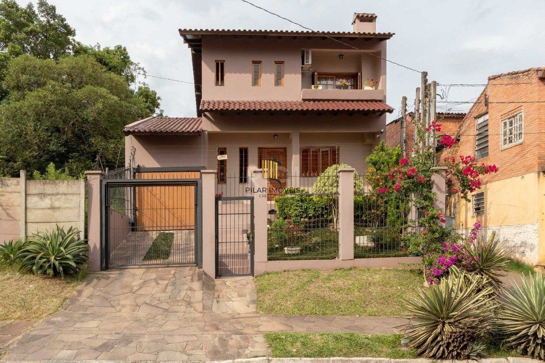 Casa para Venda - 192.18m², 3 dormitórios, sendo 1 suites, 2 vagas - Cristal