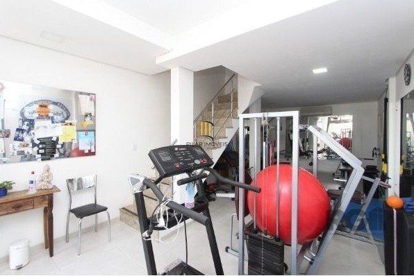 Casa para Venda - 180m², 3 dormitórios, sendo 3 suites, 3 vagas - Hípica
