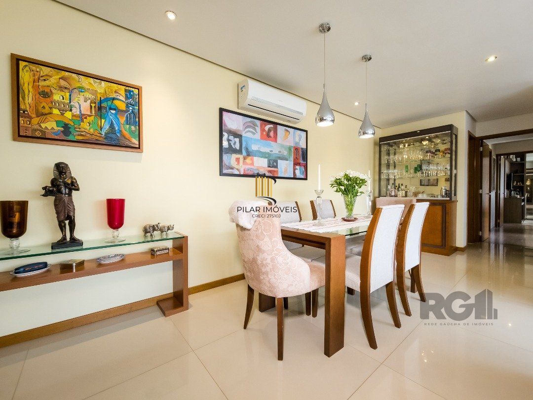 Apartamento com 3 quartos, suite, 3 vagas, condomínio com infra - Bairro Tristeza