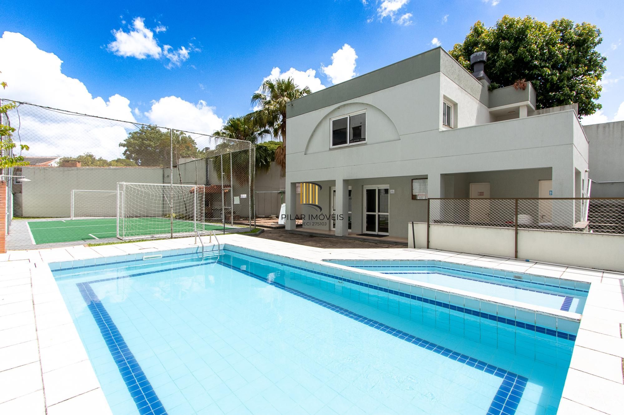 Apartamento com 2 dormitórios (reversível para 3) e 1 vaga escriturada  à venda no coração de Ipanema