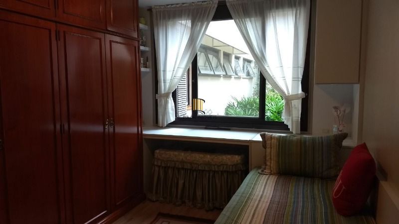 Apartamento para Venda - 203.98m², 3 dormitórios, sendo 1 suites, 3 vagas - Ipanema