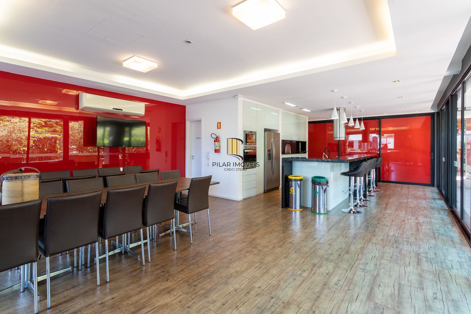 Apartamento com 2 quartos e 65m² à venda em Tristeza, Porto Alegre.