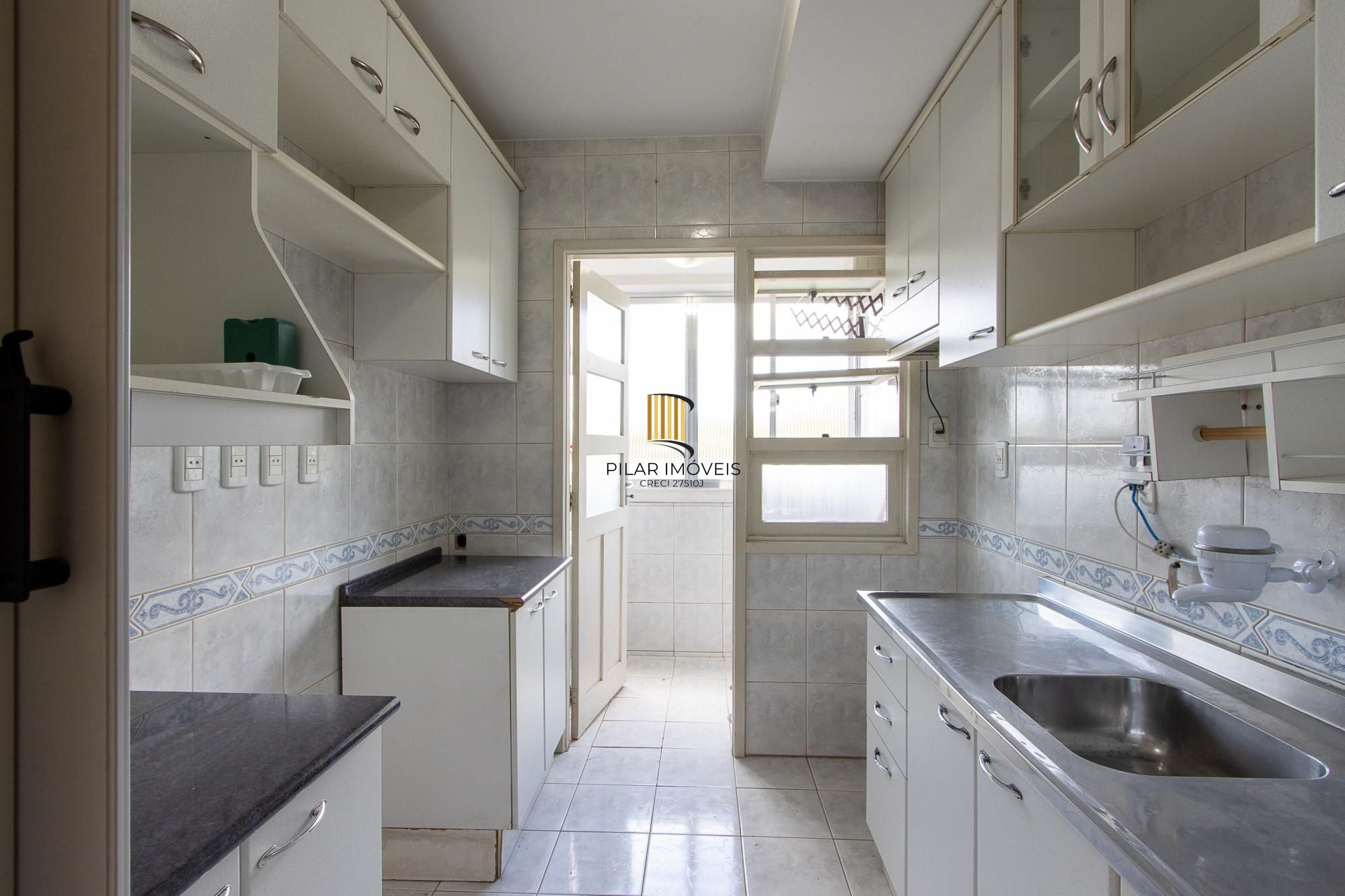 Apartamento reformado, desocupado, 1 dormitório (suite) - Bairro Cavalhada