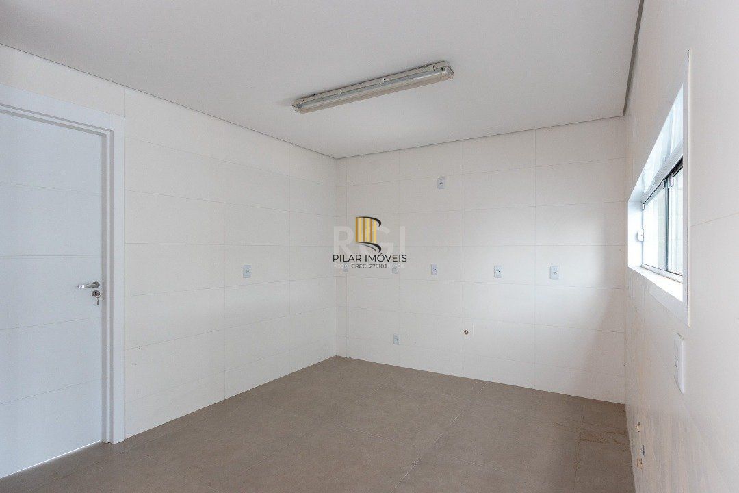 Casa Condominio para Venda - 219m², 3 dormitórios, sendo 1 suites, 2 vagas - Vila Nova