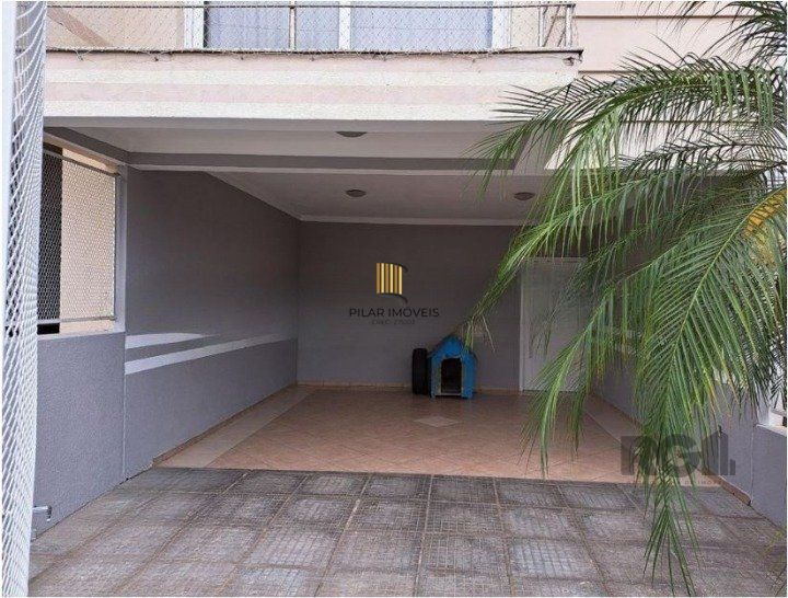 Casa 3 dormitórios no bairro Costa e Silva