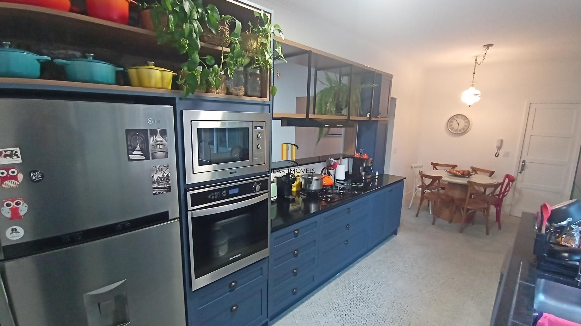 Apartamento com 4 dormitórios no Centro de Porto Alegre