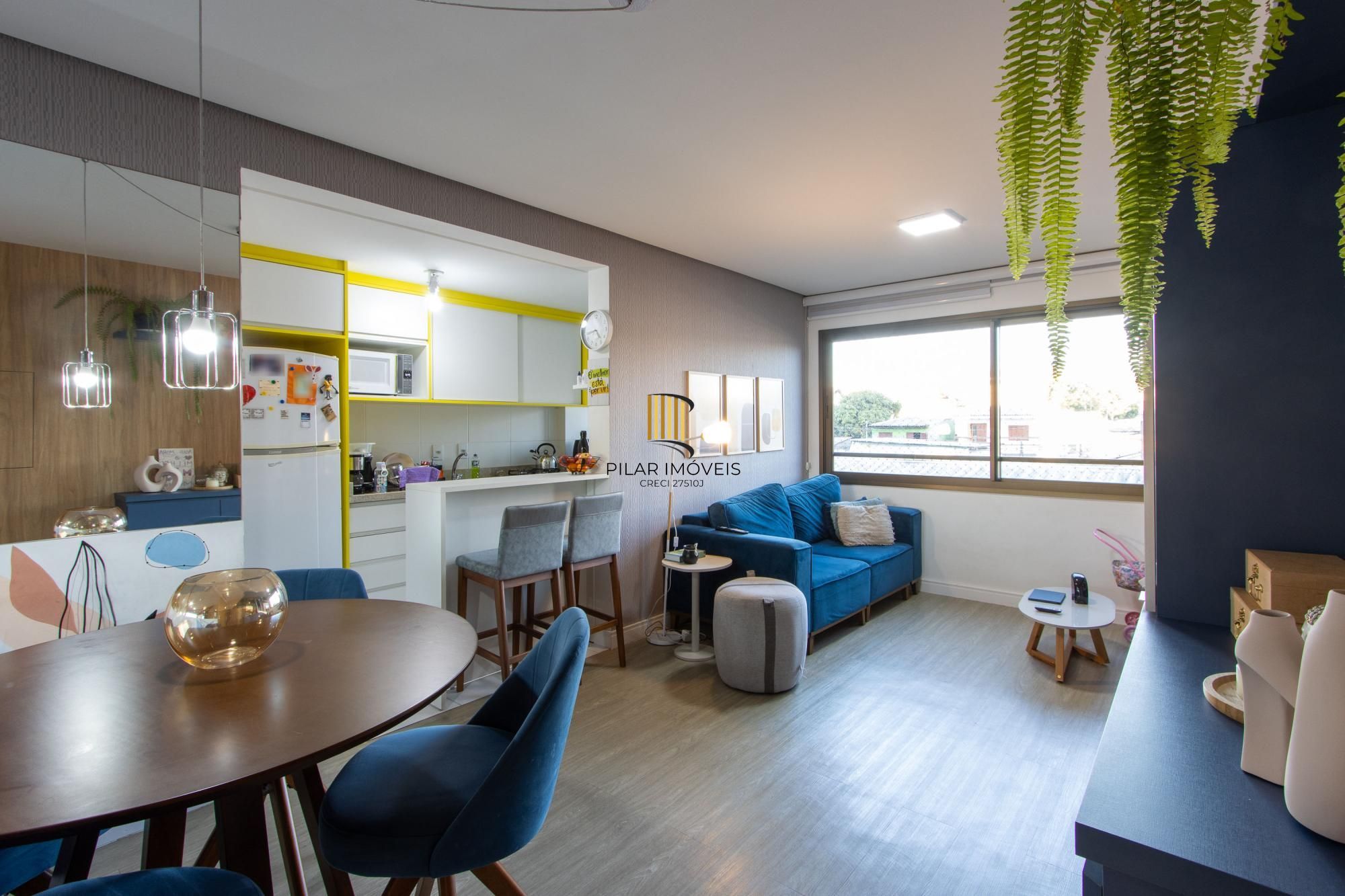 Apartamento de 62m²,  2 dormitórios com suíte, churrasqueira, vaga coberta, infraestrutura completa, na zona sul de Porto Alegre.