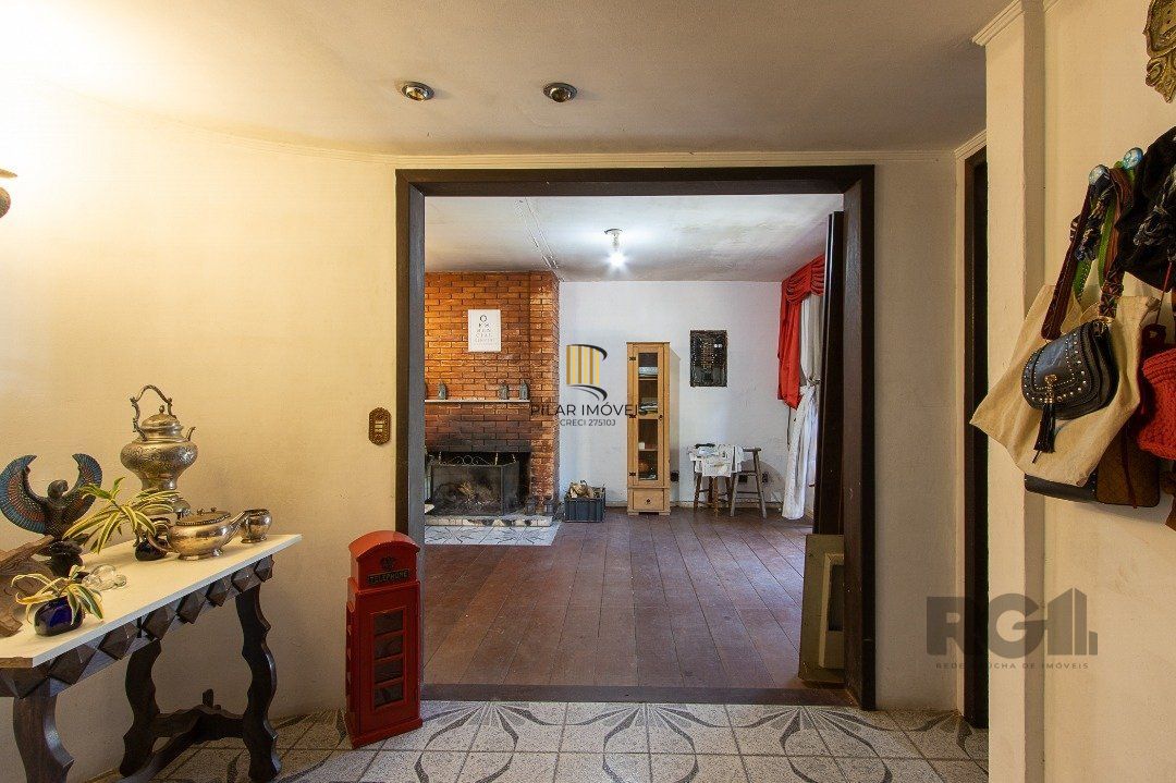 Casa para Venda - 572m², 5 dormitórios, sendo 1 suites, Cavalhada