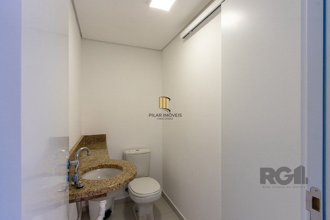 Cobertura para Venda - 214.34m², 3 dormitórios, sendo 3 suites, 2 vagas - Tristeza