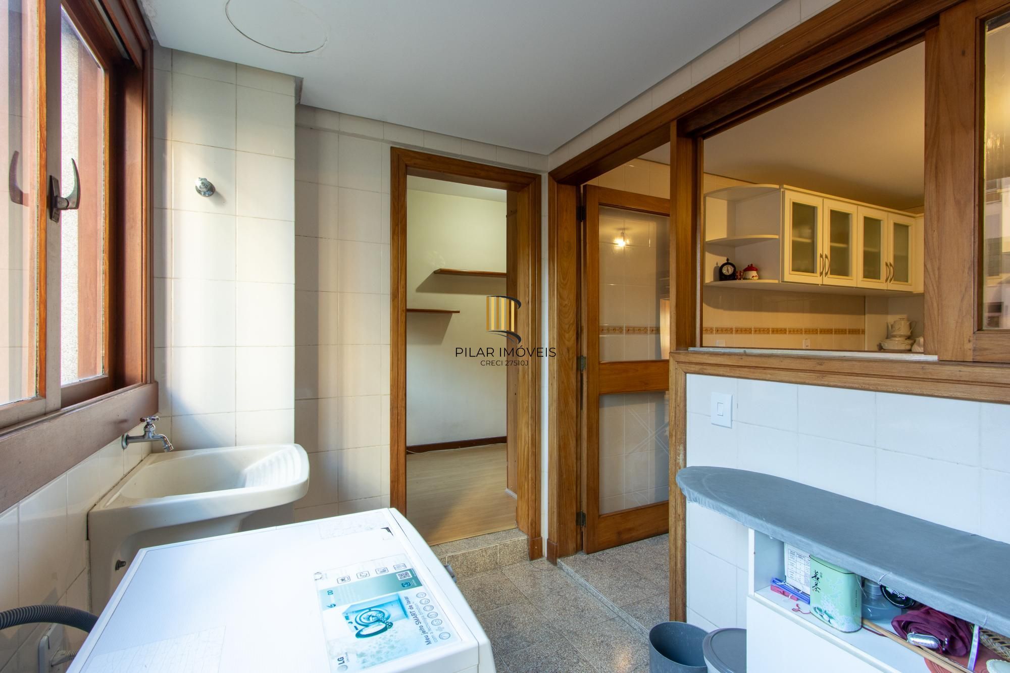Apartamento de 3 dormitórios próximo a Encol