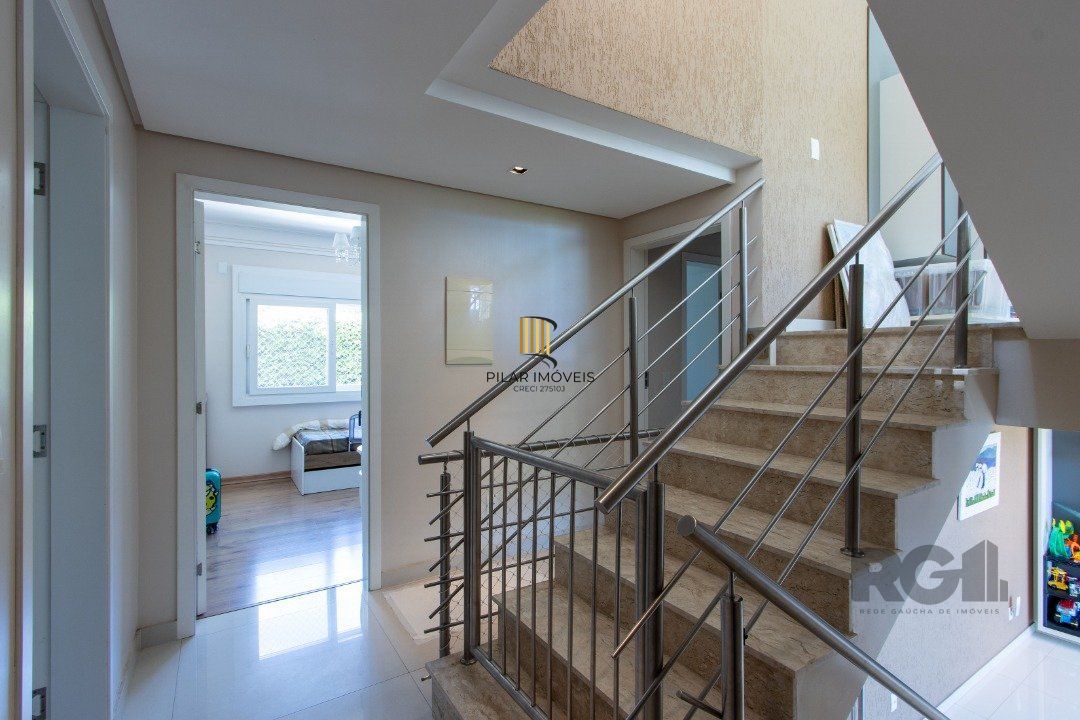 Casa 3 dormitórios no bairro Nonoai